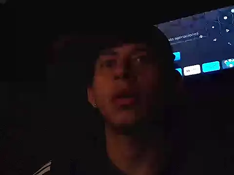 yefersonsijajaj online show from October 28, 6:27 am