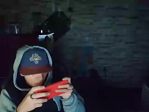 yefersonsijajaj online show from November 18, 4:49 am