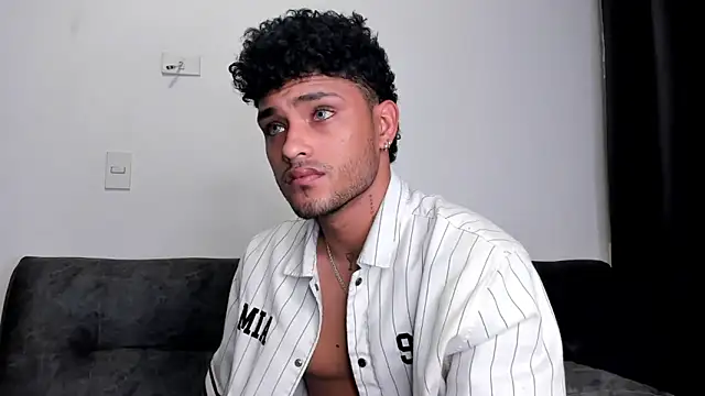 Alessandro Vanni online show from March 6, 1:58 am