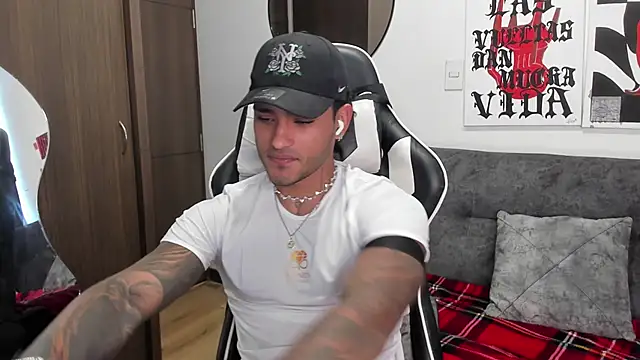 Alessandro Vanni online show from January 14, 1:27 pm