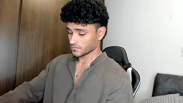 Alessandro Vanni online show from March 9, 2:39 am