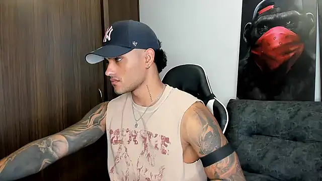 Alessandro Vanni online show from March 22, 10:59 pm