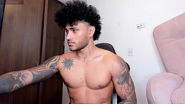 Alessandro Vanni online show from December 2, 1:11 pm