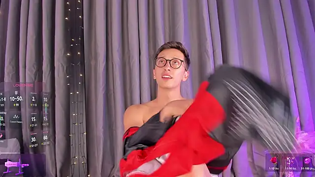 Thiago jones online show from October 22, 10:02 pm