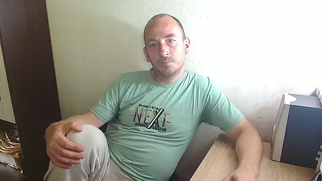 Johan   Barker online show from November 21, 12:59 pm