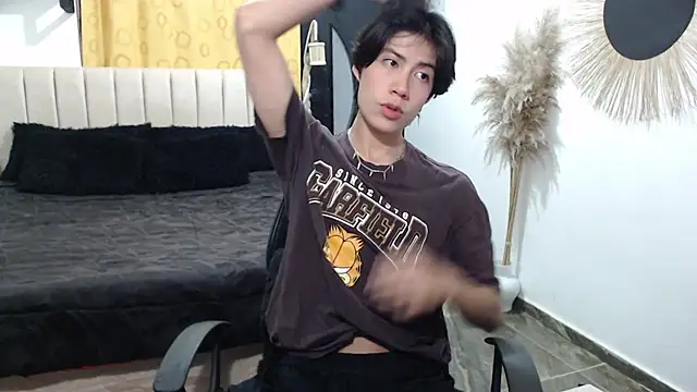 Elio-cam online show from February 20, 1:57 am