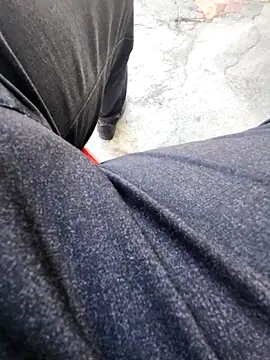 chaunguyen1993 online show from December 20, 1:13 am