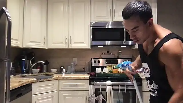 BigGuyMuscle online show from February 5, 11:28 pm