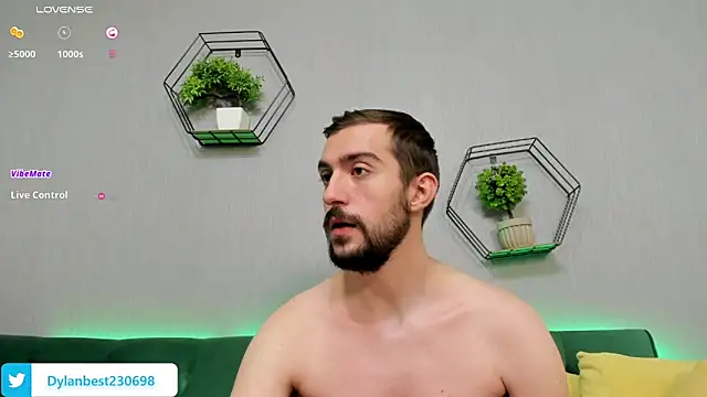 Dylan Best online show from November 9, 6:45 pm