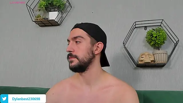 Snapshot of Dylan_Best chatting on September 22, 11:54 am Dylan Best online show from September 22, 11:54 am