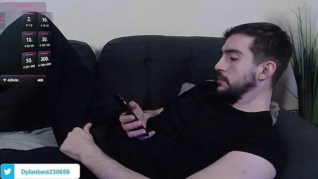 Snapshot of Dylan_Best chatting on February 20, 11:53 am Dylan Best online show from February 20, 11:53 am