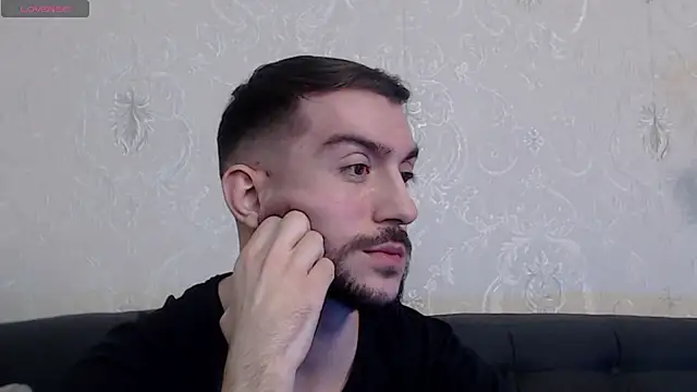 Snapshot of Dylan_Best chatting on March 8, 12:31 am Dylan Best online show from March 8, 12:31 am