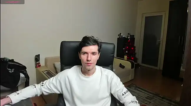 awesomejustin online show from December 24, 12:44 pm