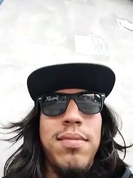 AlexAlejandro13 online show from April 7, 12:21 am