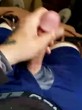 Snapshot of MrDaRkO_420 chatting on January 2, 8:24 pm MrDaRkO 420 online show from January 2, 8:24 pm