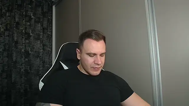 Thori92 online show from February 20, 5:15 pm