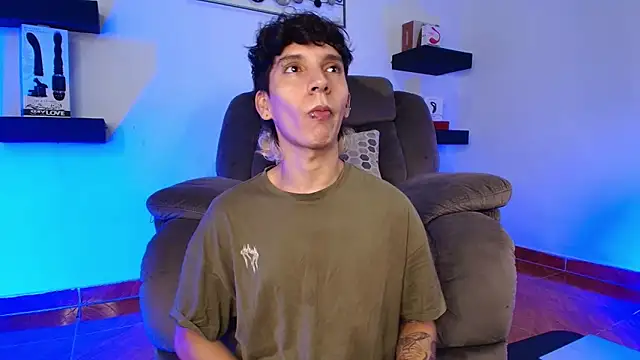 JacoboSwam online show from February 13, 9:39 pm