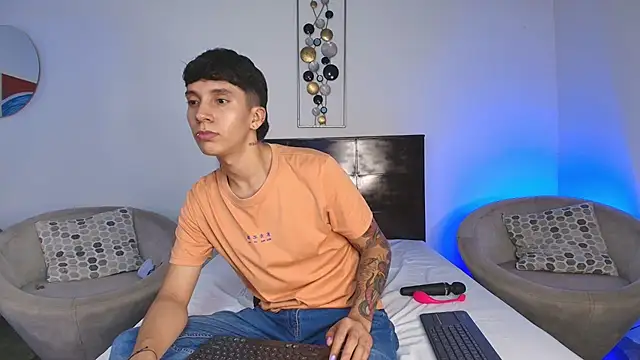 JacoboSwam online show from March 12, 4:08 am