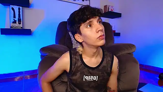 JacoboSwam online show from February 12, 9:43 pm