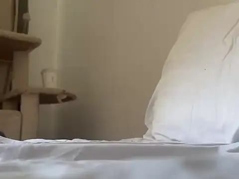 grroarr online show from March 20, 6:23 pm