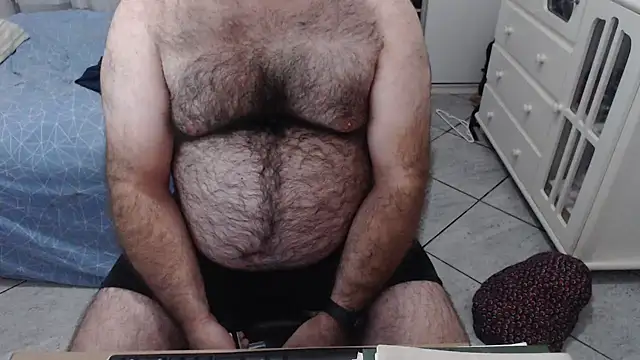 MysterBearMG online show from December 5, 11:40 pm