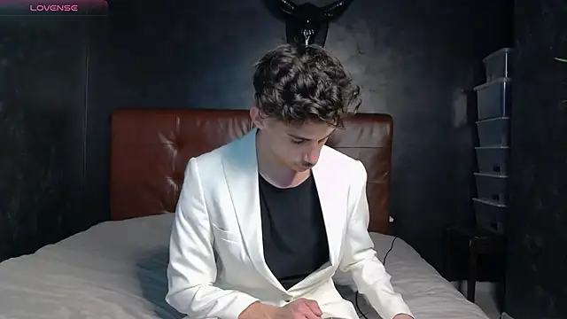 DanielCrush1 online show from November 26, 5:27 pm