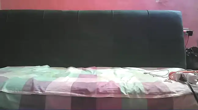 foxsanSs online show from February 25, 6:42 pm