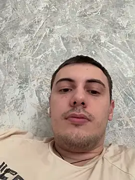 Dream022 online show from April 9, 1:28 pm