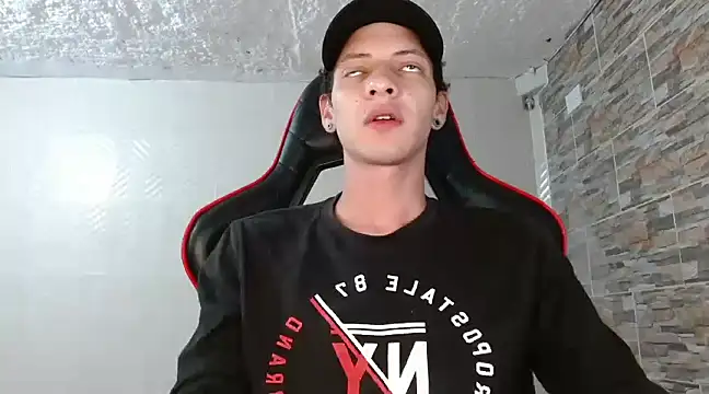 omar alurba online show from December 6, 9:46 pm