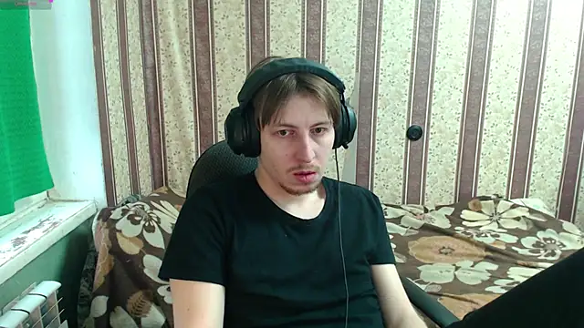 darienlarge online show from December 3, 10:21 am