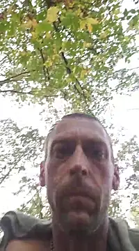 Snapshot of LuckyLefty79 chatting on October 1, 11:30 pm LuckyLefty79 online show from October 1, 11:30 pm