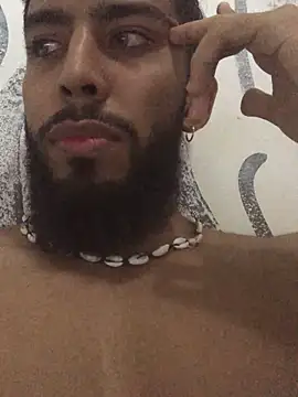 Snapshot of Alessandro__Rossi chatting on February 21, 12:27 am Alessandro Rossi online show from February 21, 12:27 am