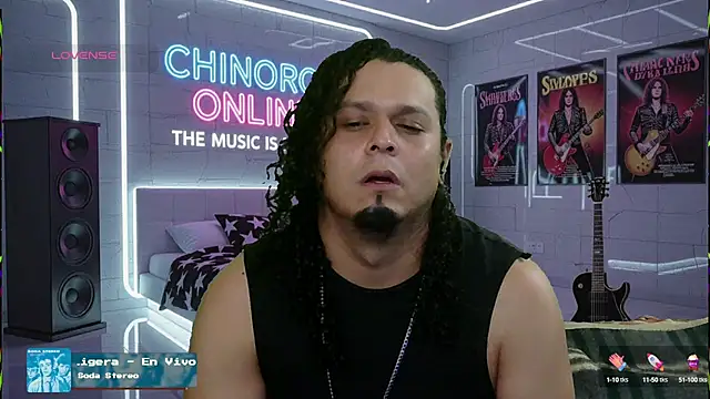 Snapshot of chino_roz chatting on October 6, 7:24 am chino roz online show from October 6, 7:24 am