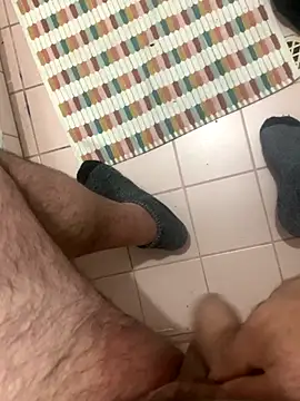 hairysmallcockguy online show from November 17, 5:43 am