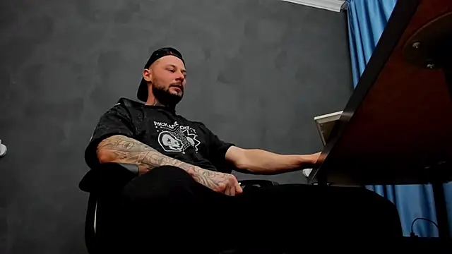 BrianHunts online show from March 23, 6:16 am