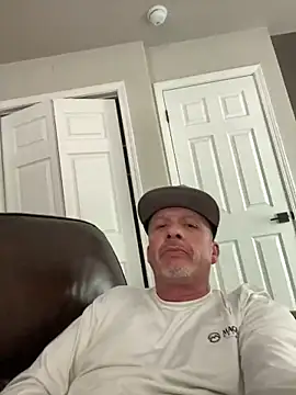 MoneyedOverlap online show from December 20, 10:32 pm