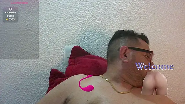 SexDiffrent online show from October 8, 3:00 am