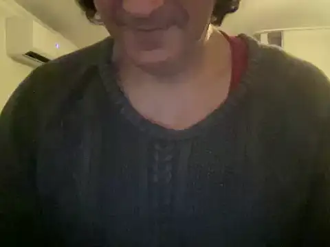 Snapshot of ALPHANDRE chatting on January 5, 5:20 pm ALPHANDRE online show from January 5, 5:20 pm