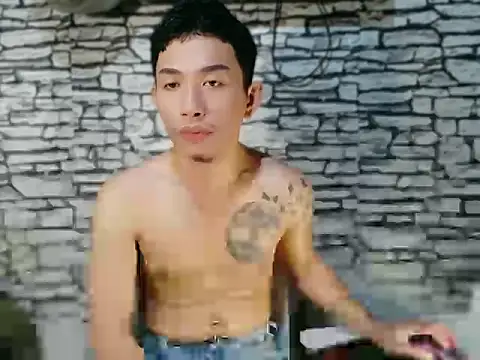 xlovercum online show from February 24, 12:17 pm