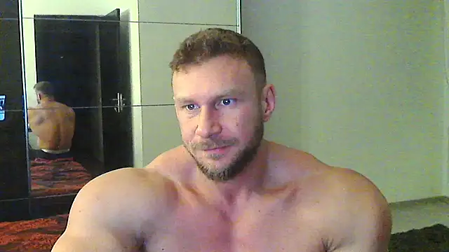Snapshot of muscularkevin chatting on December 13, 2:49 pm muscularkevin online show from December 13, 2:49 pm