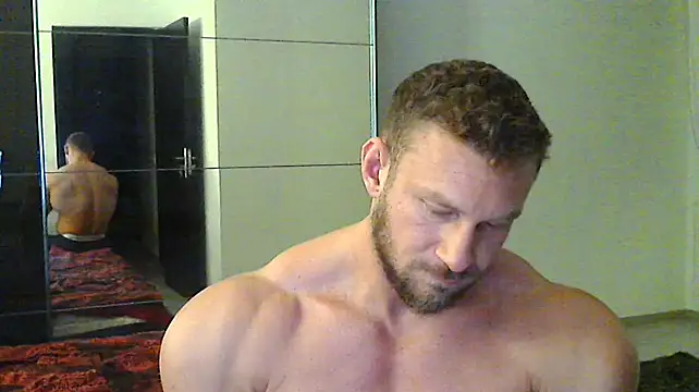 Snapshot of muscularkevin chatting on December 25, 2:45 pm muscularkevin online show from December 25, 2:45 pm