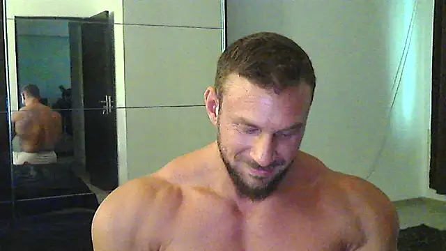 Snapshot of muscularkevin chatting on September 13, 1:23 pm muscularkevin online show from September 13, 1:23 pm
