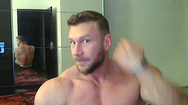 Snapshot of muscularkevin chatting on December 16, 4:34 am muscularkevin online show from December 16, 4:34 am