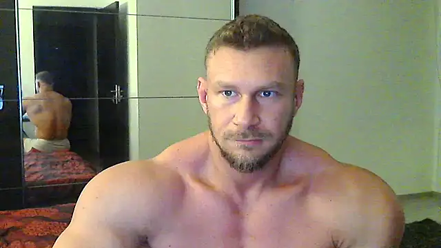 Snapshot of muscularkevin chatting on December 10, 2:28 pm muscularkevin online show from December 10, 2:28 pm