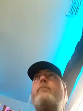 Hotredheadandtoungelasher online show from February 8, 3:38 pm