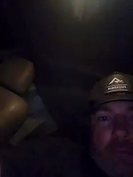 Hotredheadandtoungelasher online show from December 17, 9:38 am