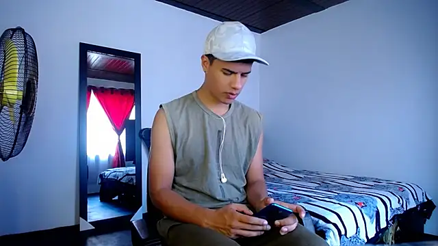 Snapshot of Deiby_casas chatting on February 1, 2:02 pm Deiby casas online show from February 1, 2:02 pm