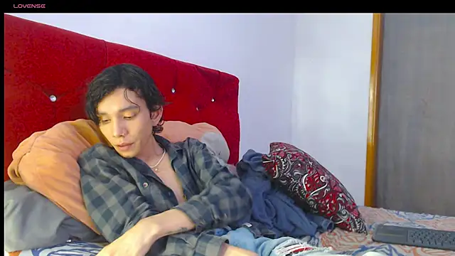 LAICK 01 online show from April 23, 5:23 am