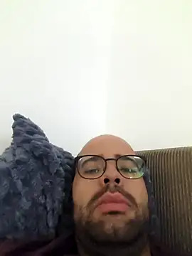 Gian7070 online show from March 2, 9:27 am