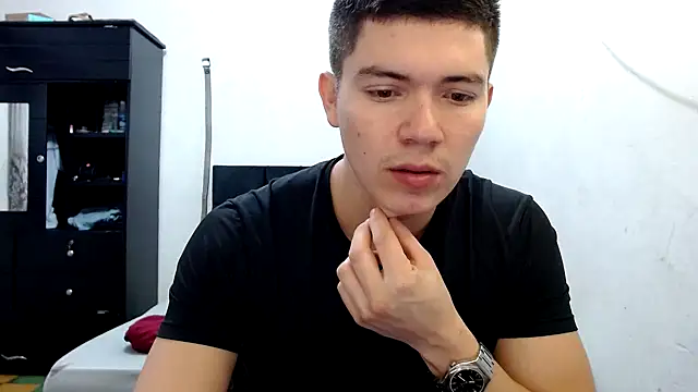 suckmydickbitch97 online show from January 18, 12:15 pm